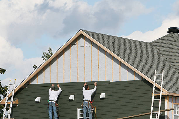 Professional Wood Siding technician working in Plainfield, PA
